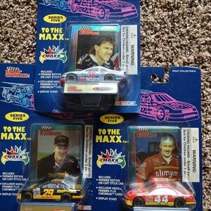 Racing Champions Series Five To The Max Collectible Car and Card